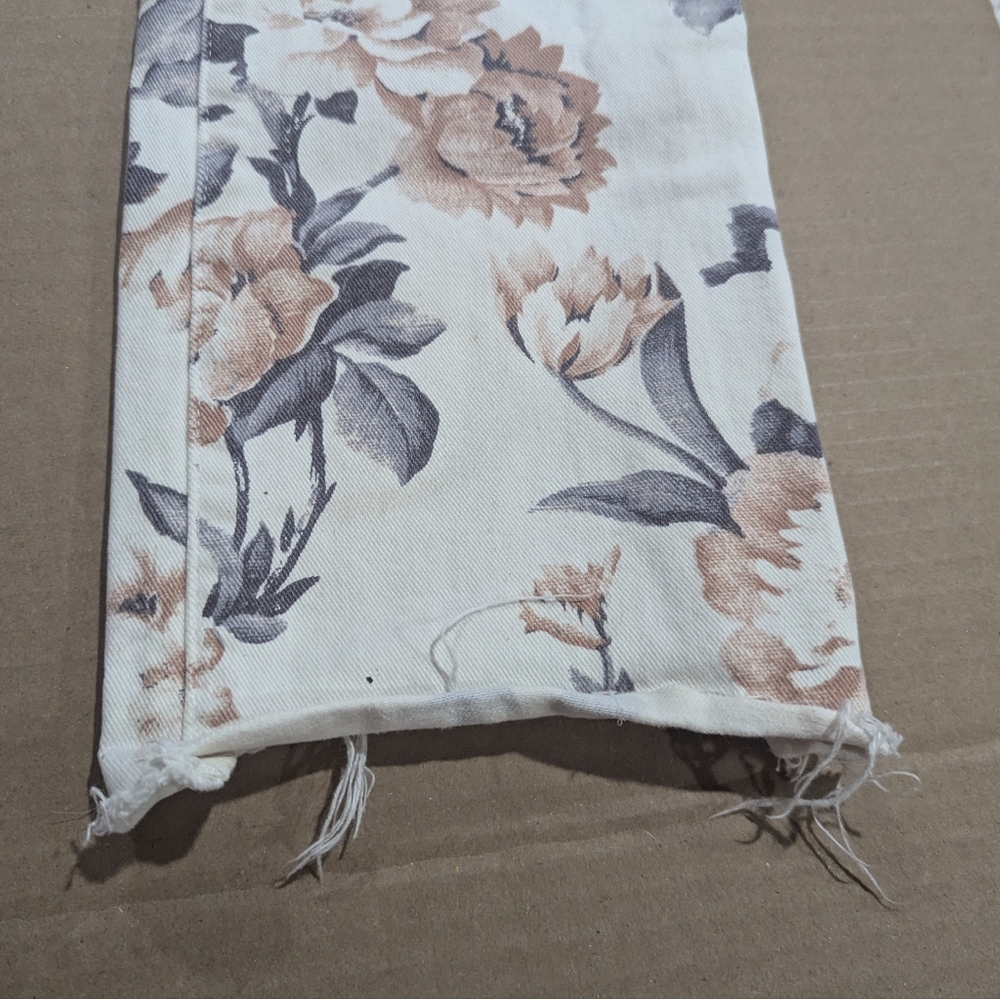 Paige Colette Jeans Crop Flare Fray Hem Cream Desert Wildflower Floral Sz 30 *GC - Picture 6 of 14